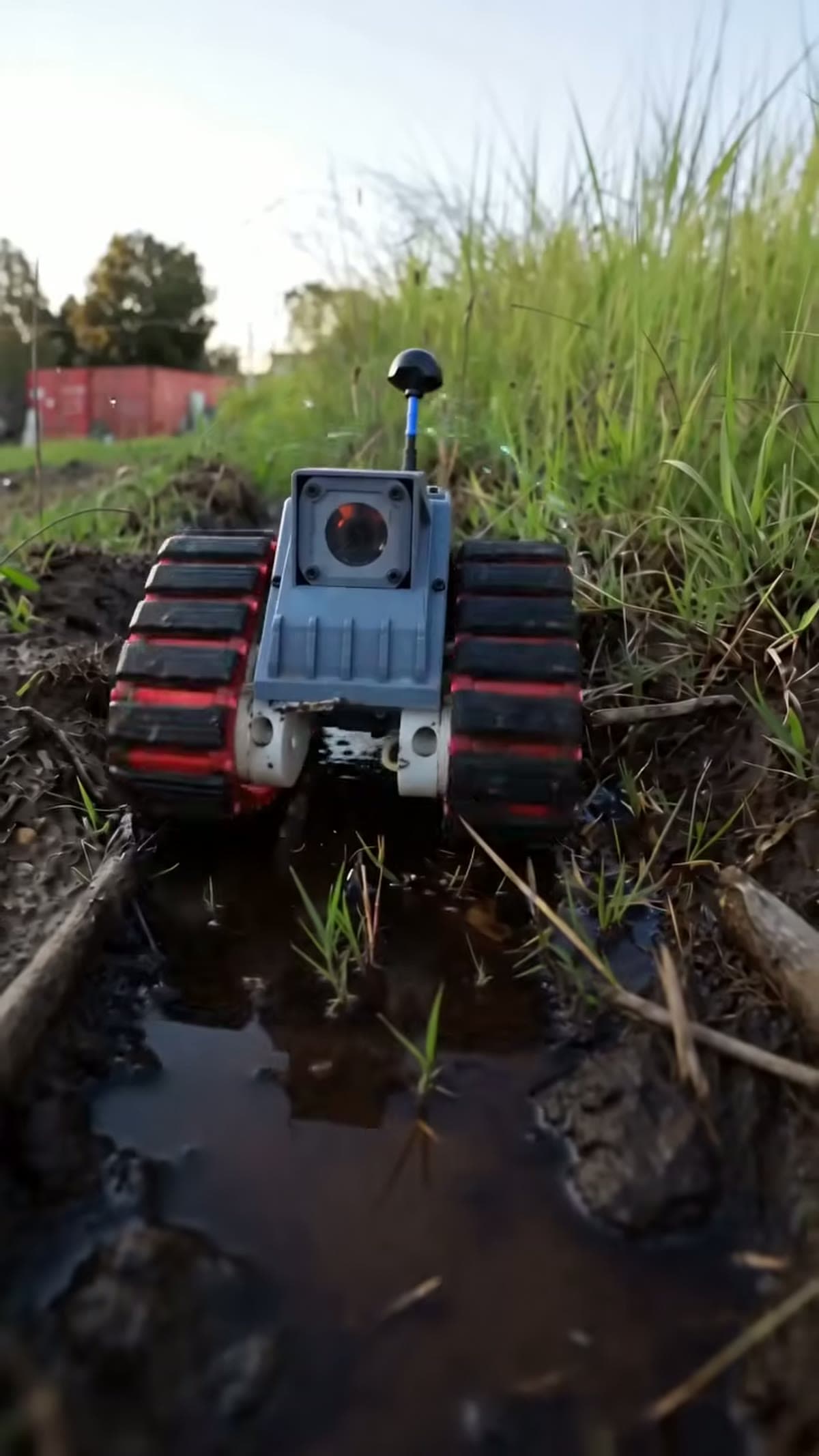 Off-Road 4-Wheel Rover — Mud & Marsh Ready with AI Remote Pilot | Robo Kits - view 2